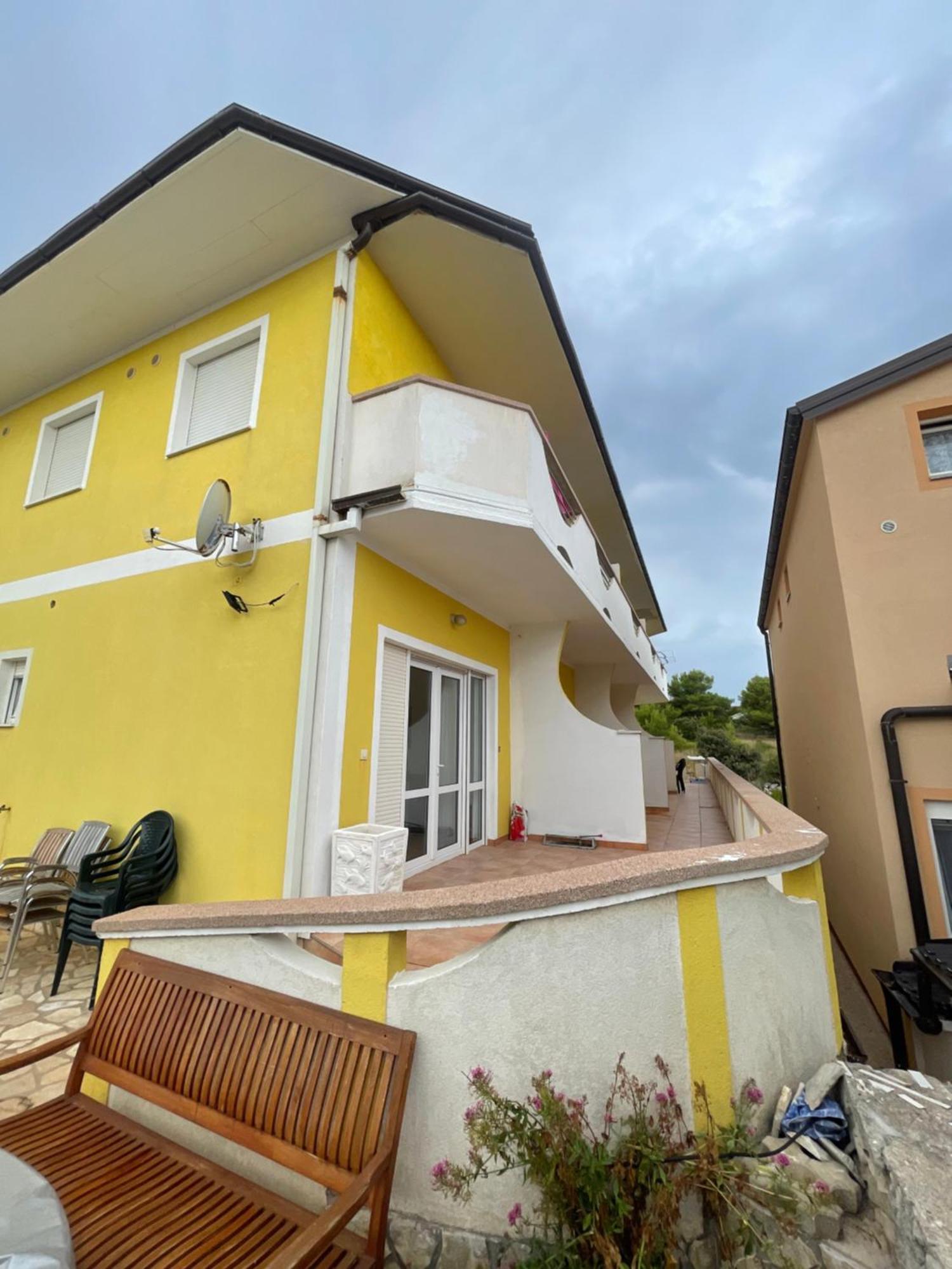 Elia Apartment Vir Exterior photo