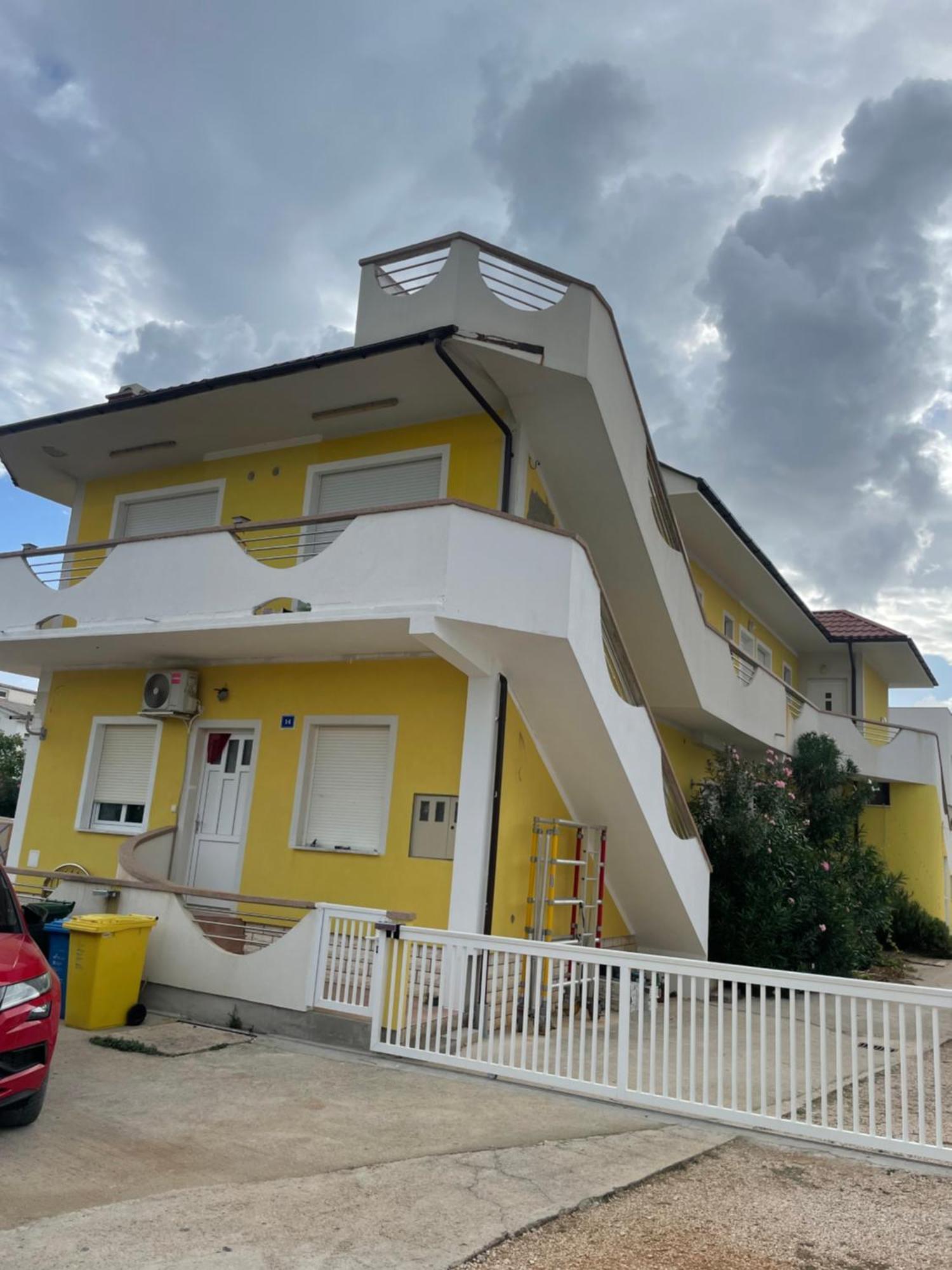 Elia Apartment Vir Exterior photo