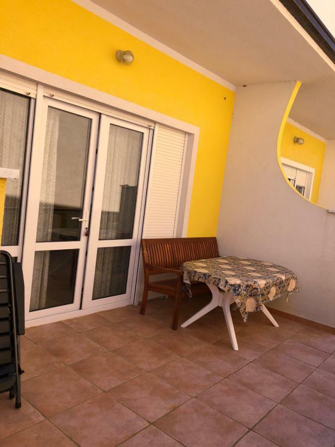 Elia Apartment Vir Exterior photo