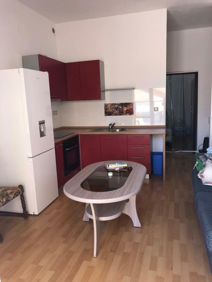 Elia Apartment Vir Exterior photo